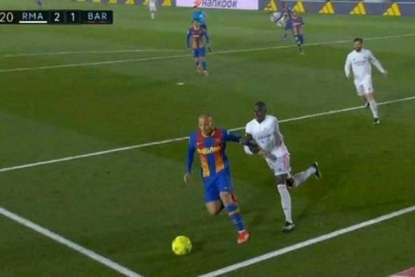 Classico : Les Penaltys oubliés du Real-Barça au cœur de la polémique