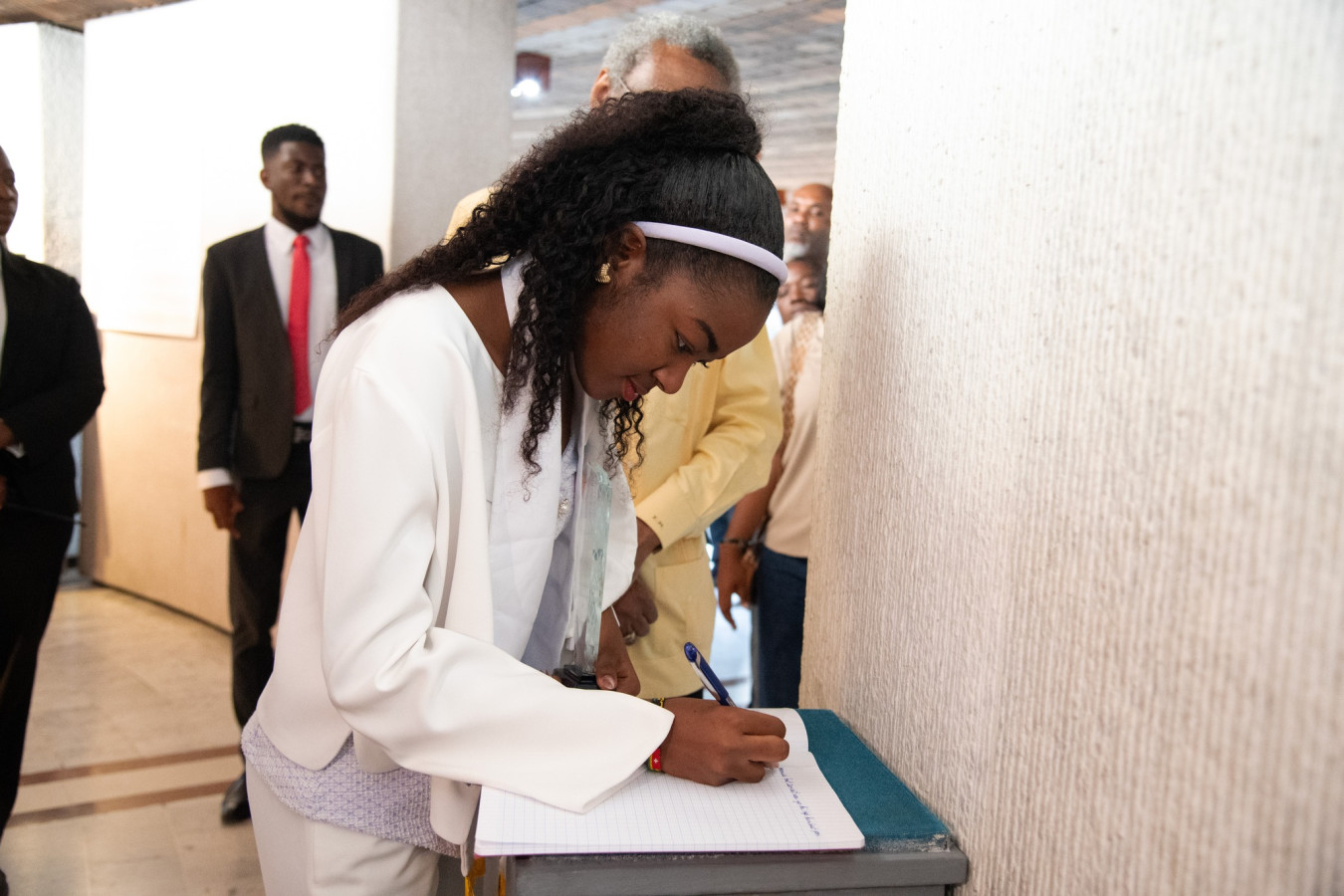 D’un triomphe international à un retour enraciné : le parcours d’Ariana Milagro Lafond continue