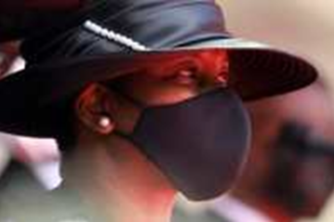 Kriye pa leve lè mò!