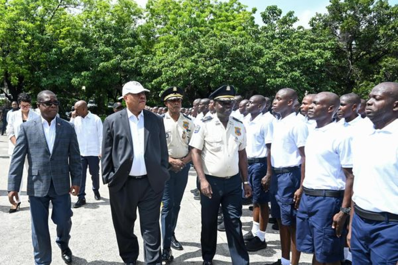 Le Premier ministre, Dr Garry Conille a visité l'Académie de Police