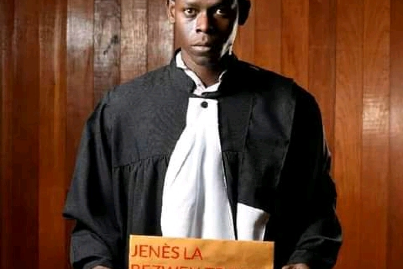 Mouvman Anvlòp Jòn yo: Woodjery Dupré appelle  à  l'union de la jeunesse